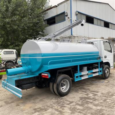 東風8噸吸糞車 山東廠家的專業(yè)選擇，搭載國六朝柴170馬力發(fā)動機